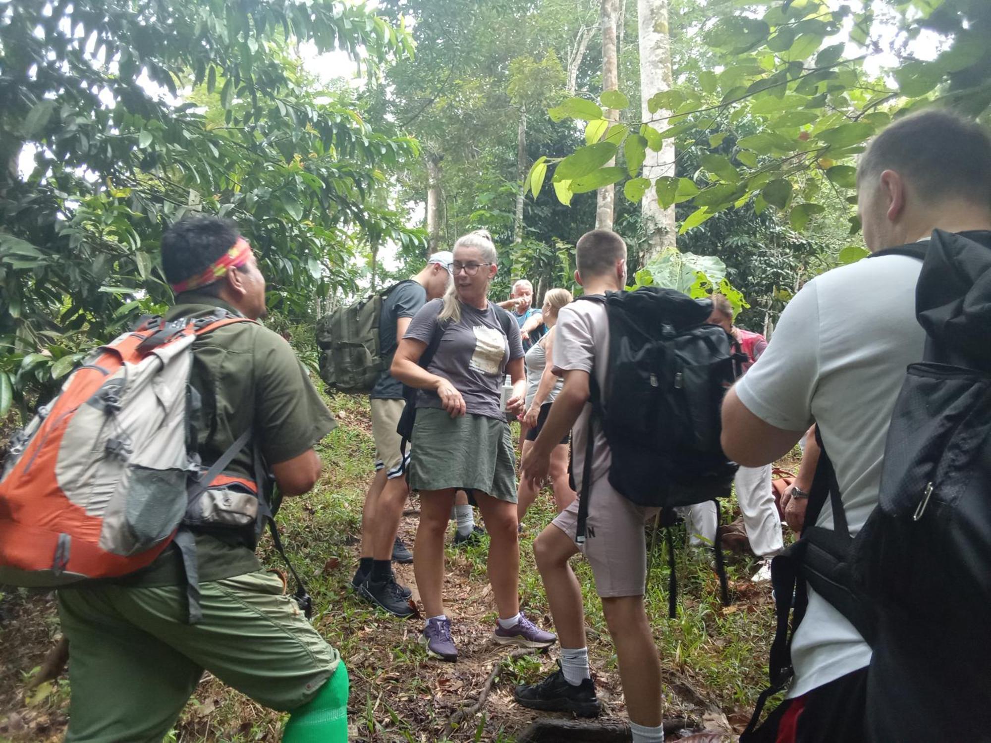 Jungle Treking & Jungle Tour If You Want To Stay Here,You Must Book Treking Only With Us Bukit Lawang Kültér fotó